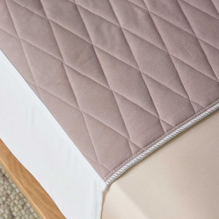 Bed & Chair Pads